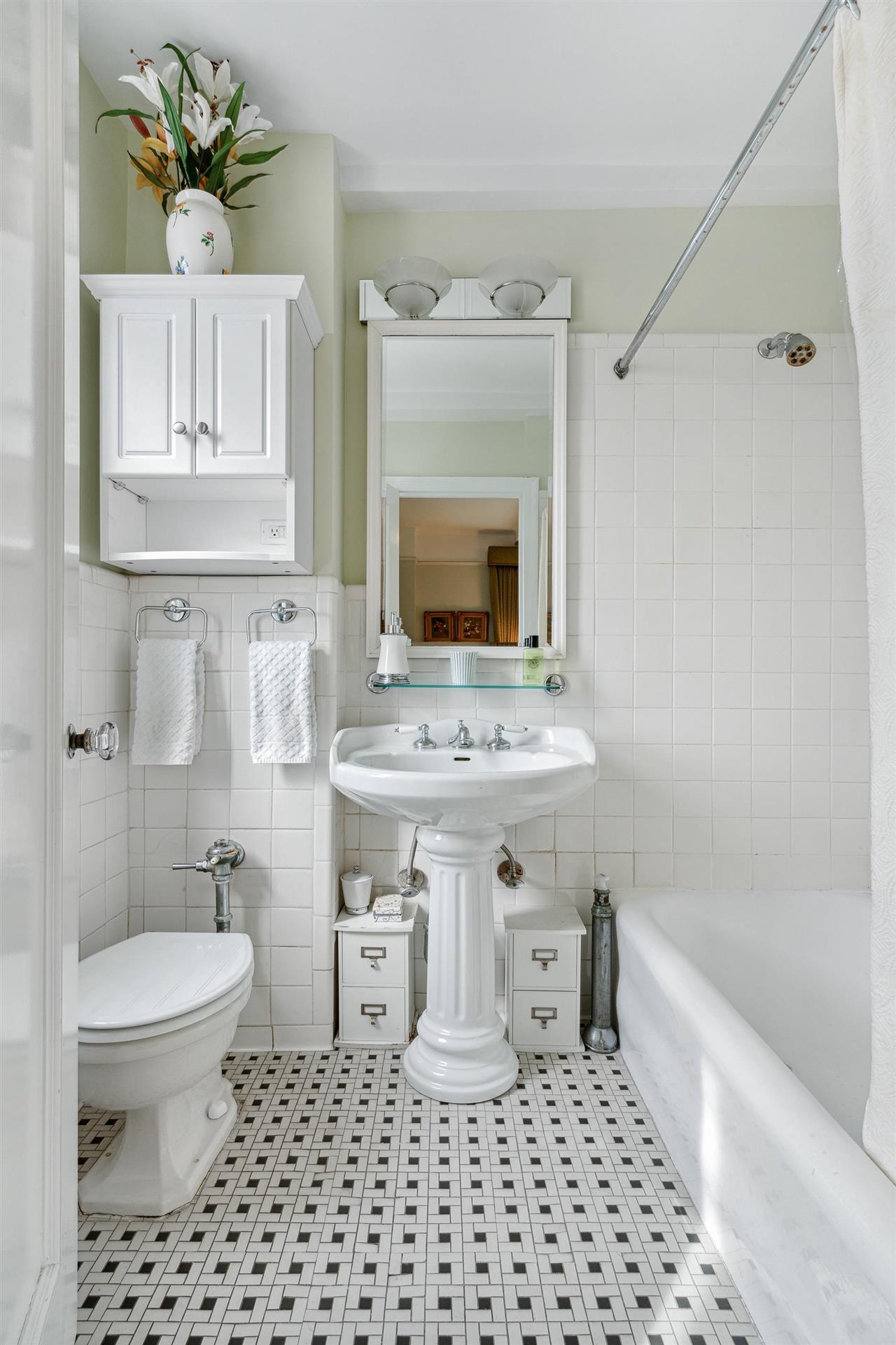 515 West End Avenue Upper West Side New York NY 10024