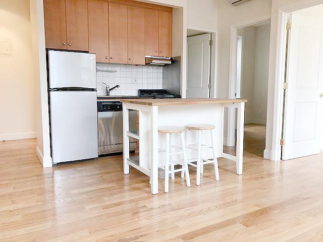 104 Sullivan Street Soho New York NY 10012