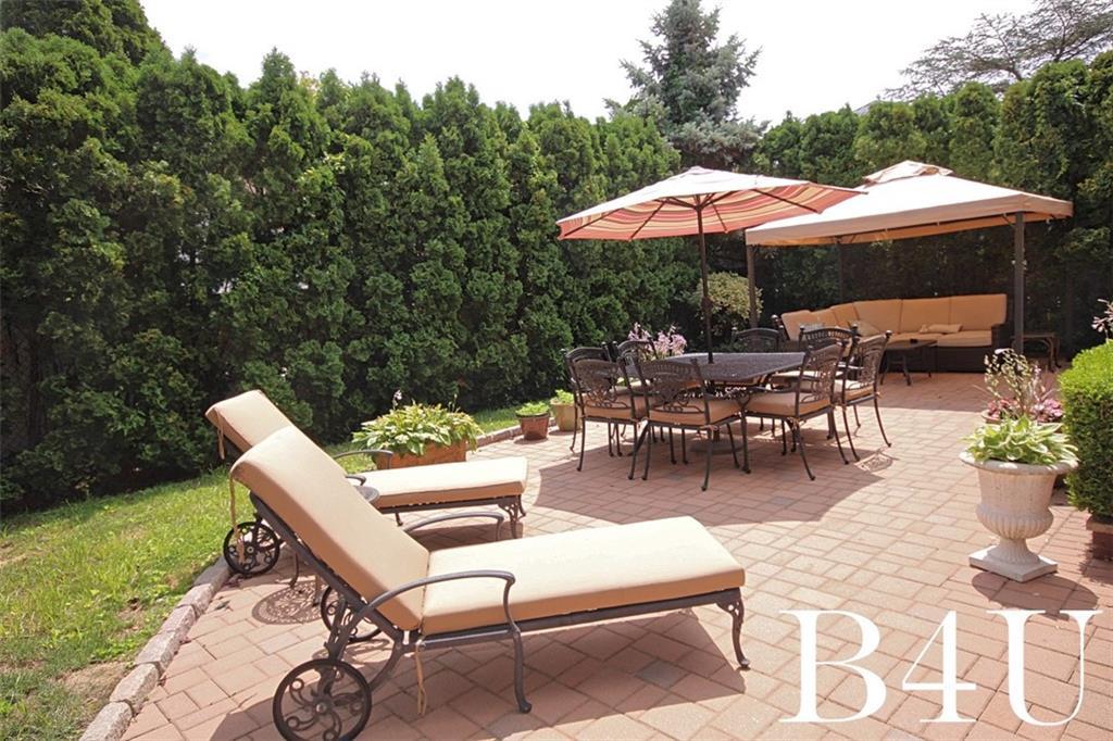 73 Barlow Drive North Mill Basin Brooklyn NY 11234