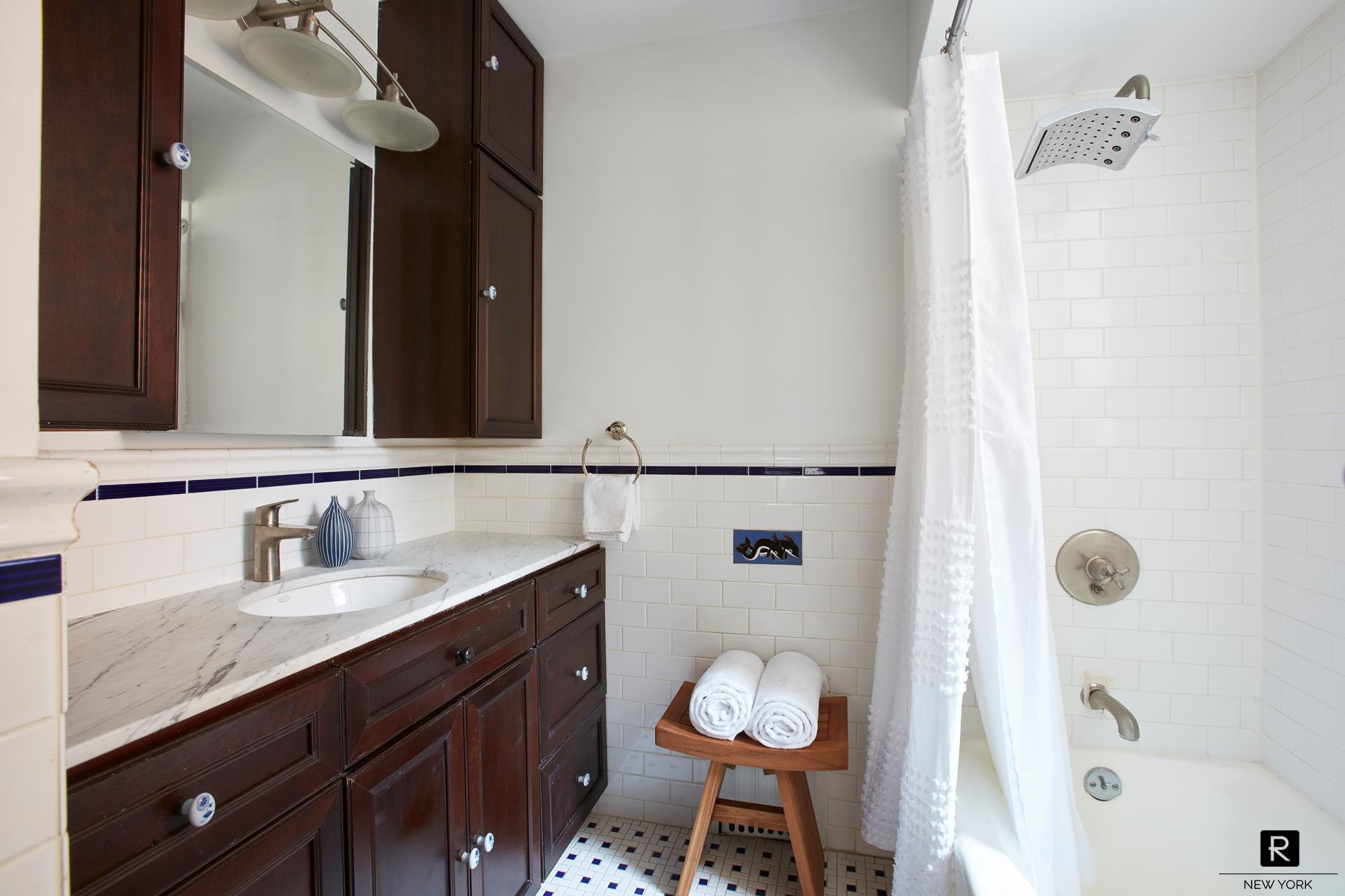 325 East 57th Street Sutton Place New York NY 10022