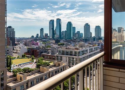 4-74 48th Avenue 15-E Hunters Point Queens NY 11109