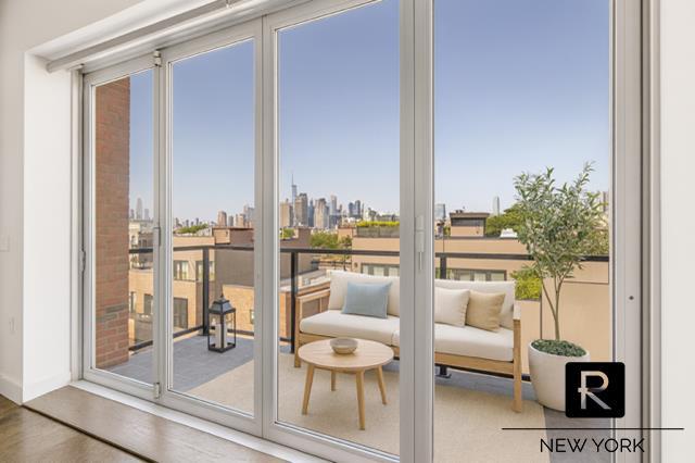 51 Woodhull Street Carroll Gardens Brooklyn NY 11231