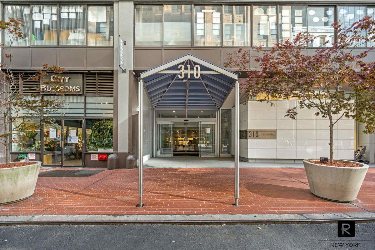 310 East 46th Street Midtown West New York NY 10017