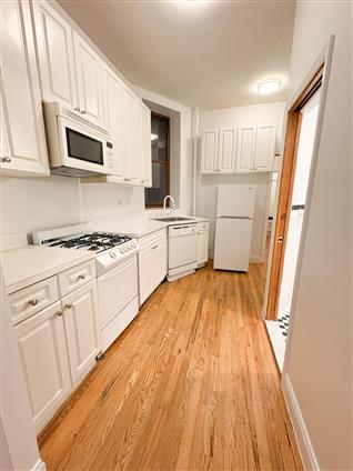 525 Hudson Street 1-RN W. Greenwich Village New York NY 10014