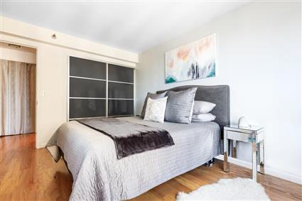 4-74 48th Avenue 28-E Hunters Point Queens NY 11109