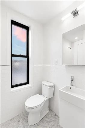 441 1st Street 3-L Park Slope Brooklyn NY 11215
