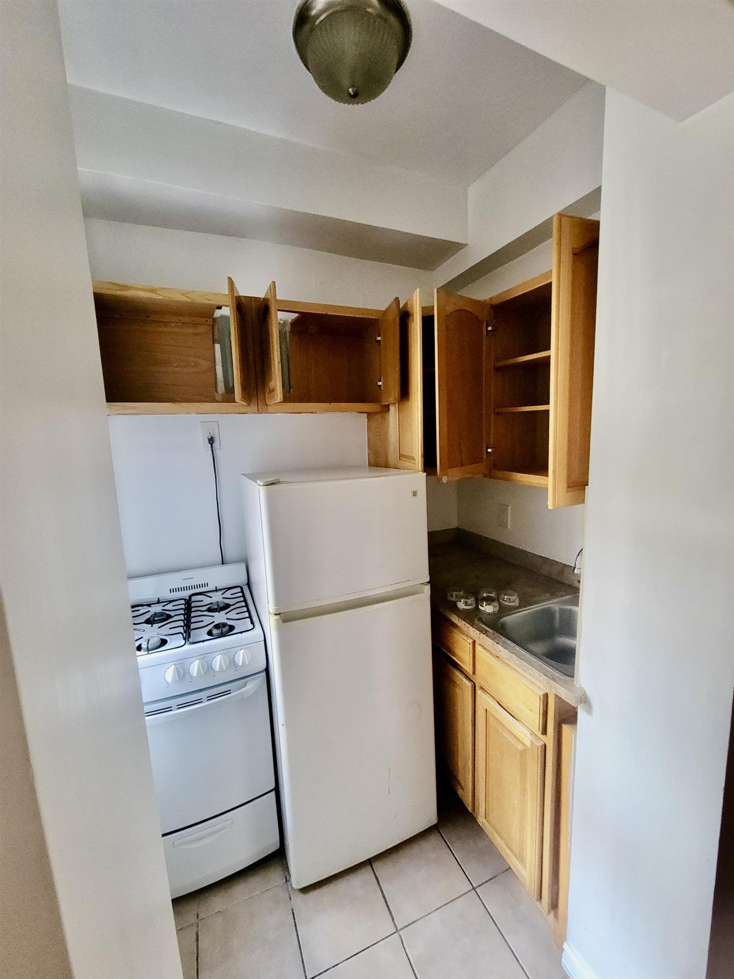 201 East 35th Street Midtown East New York NY 10016