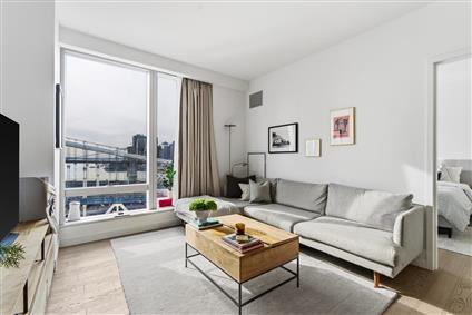 252 South Street 18B Lower East Side New York NY 10002