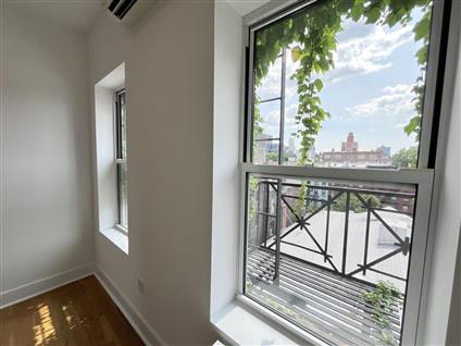 66 East 7th Street 21 E. Greenwich Village New York NY 10003