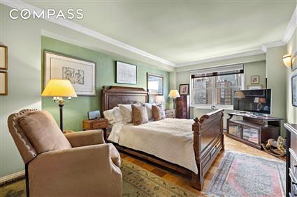 400 East 54th Street 27-B Sutton Place New York NY 10022