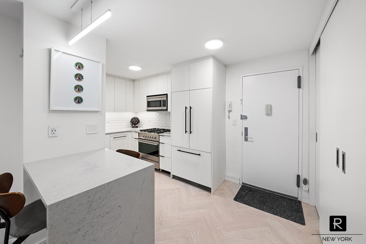 132 East 35th Street Murray Hill New York NY 10016