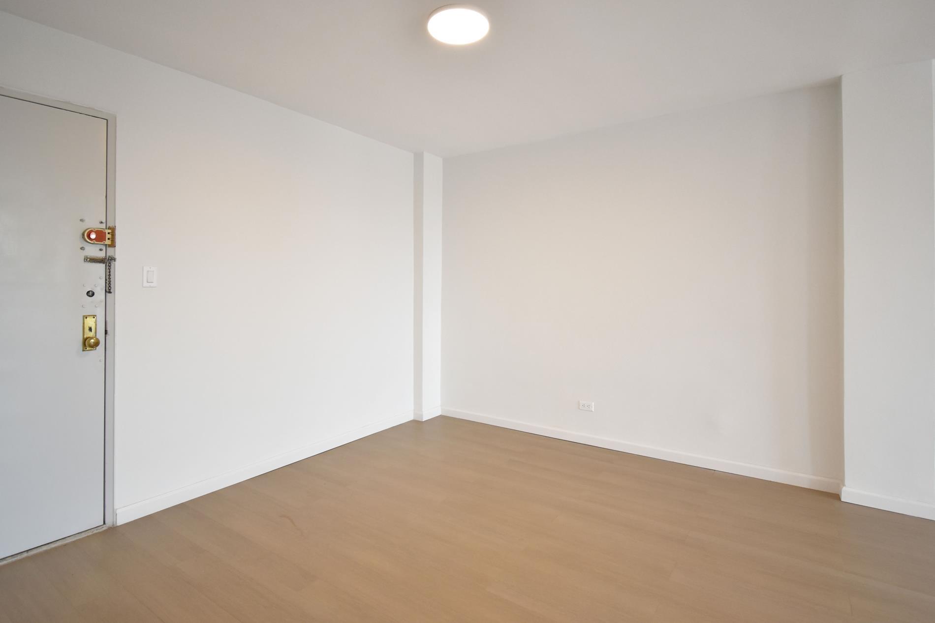 53-11 90th Street 7-F Elmhurst Queens NY 11373