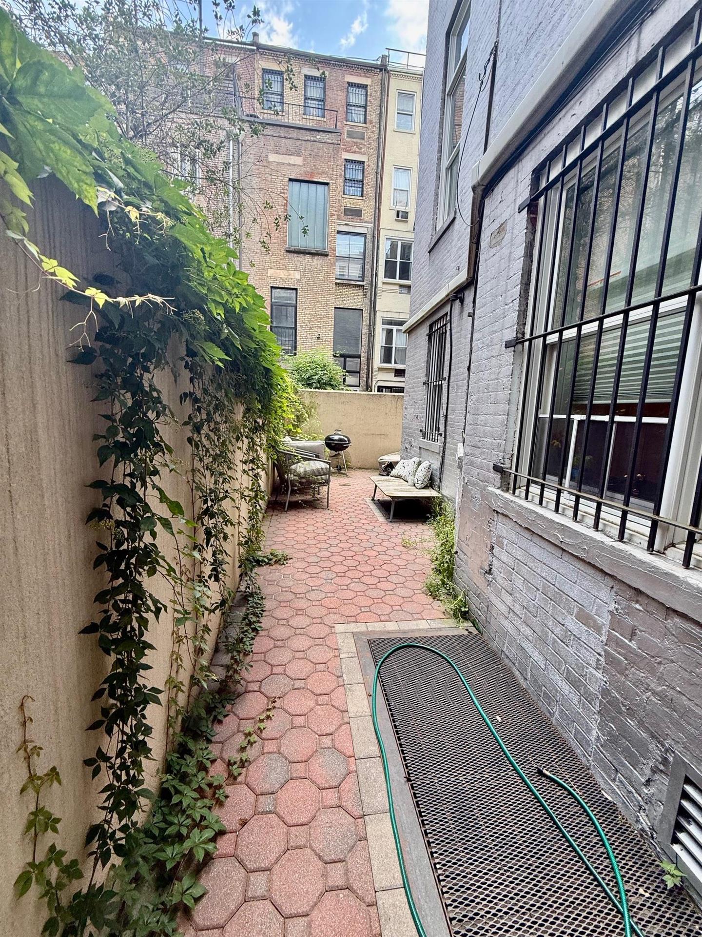 37 West 75th Street Upper West Side New York NY 10023