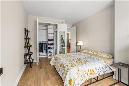 21-45 44th Drive 4-I Court Square Queens NY 11101