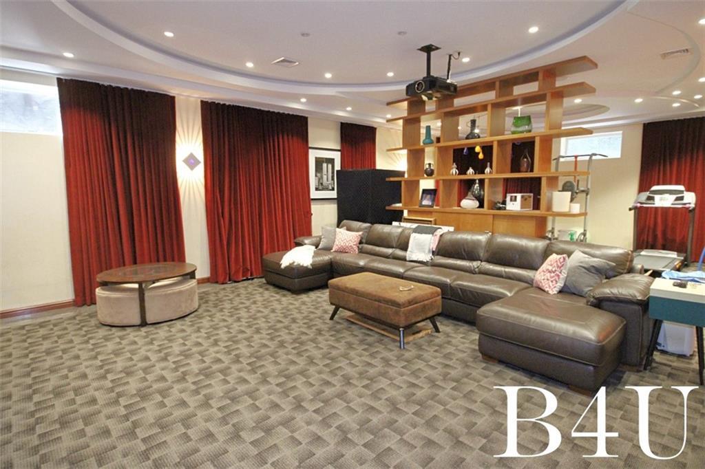 73 Barlow Drive North Mill Basin Brooklyn NY 11234