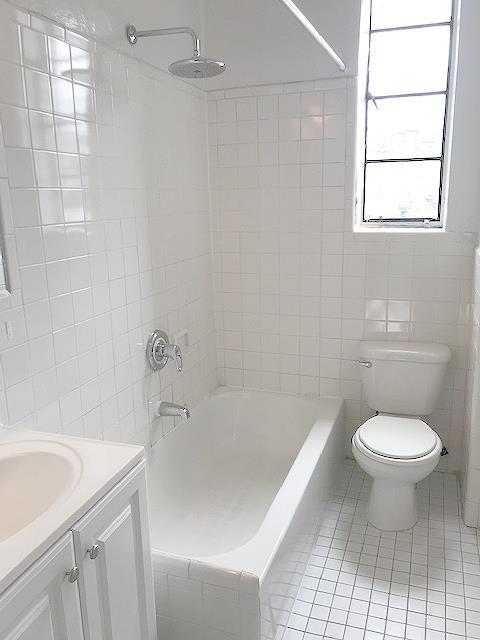 72 Barrow Street W. Greenwich Village New York NY 10014