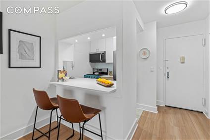400 East 54th Street 22-D Sutton Place New York NY 10022
