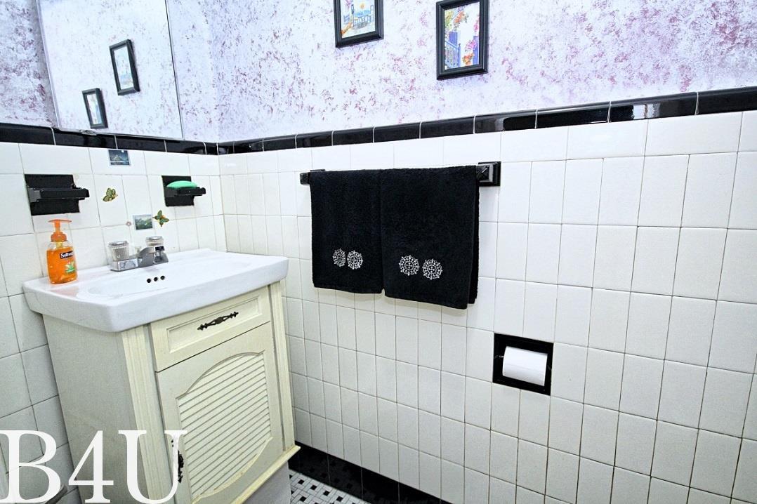 1890 Gerritsen Avenue Madison Brooklyn NY 11229