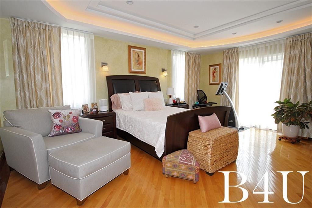 73 Barlow Drive North Mill Basin Brooklyn NY 11234