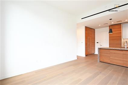21-21 31st Street 4-K Steinway-Ditmars Queens NY 11105