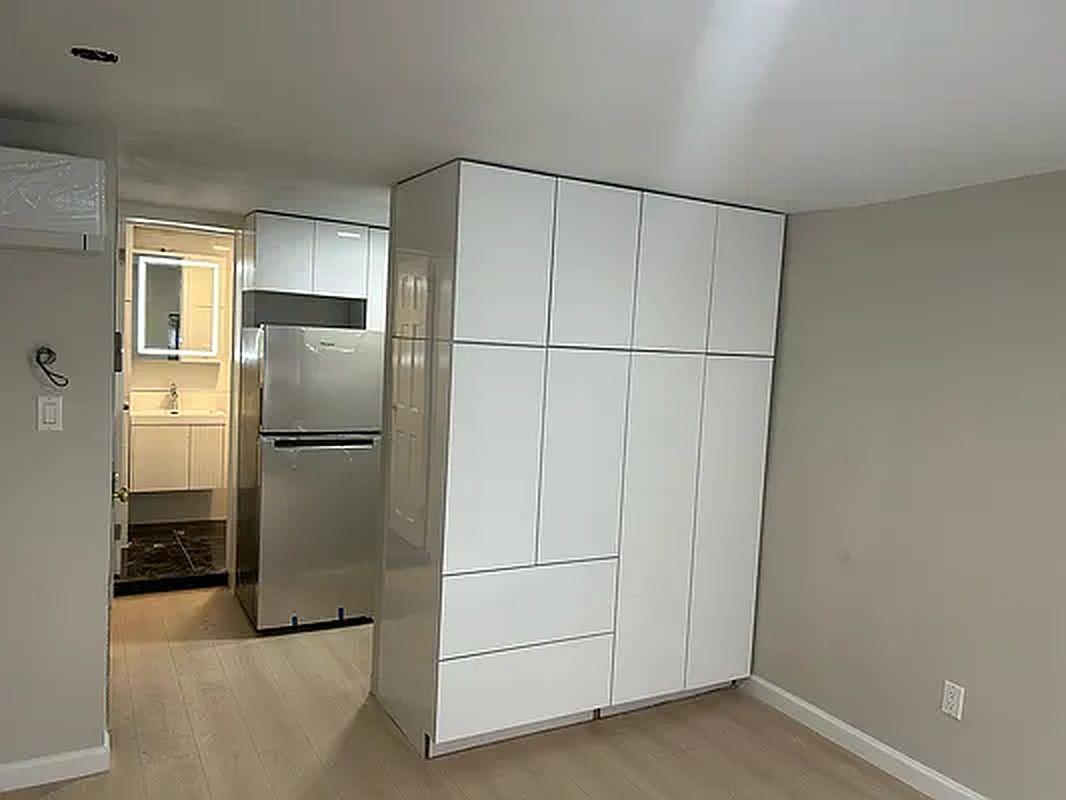 414 East 11th Street, Apt 3-A, New York, NY 10009