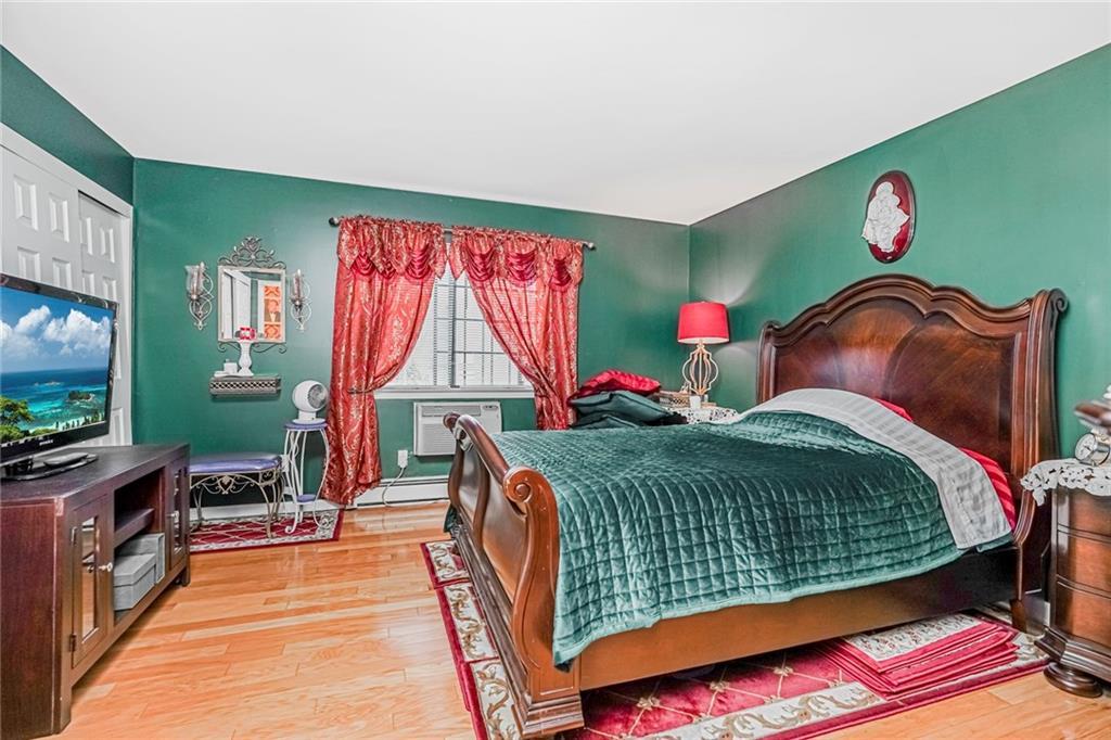 120 Devon Loop Heartland Village Staten Island NY 10314