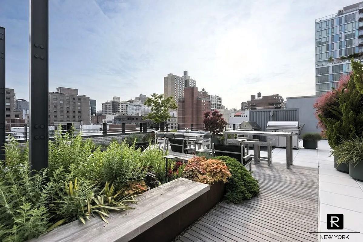 211 East 13th Street E. Greenwich Village New York NY 10003