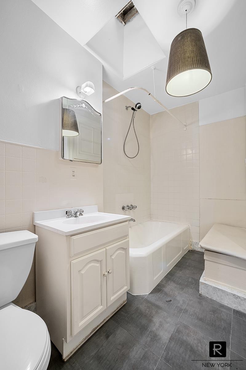 149 East 37th Street Murray Hill New York NY 10016