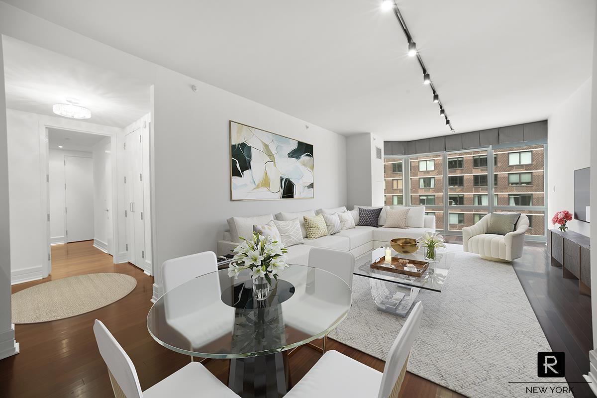 300 East 55th Street Midtown East New York NY 10022
