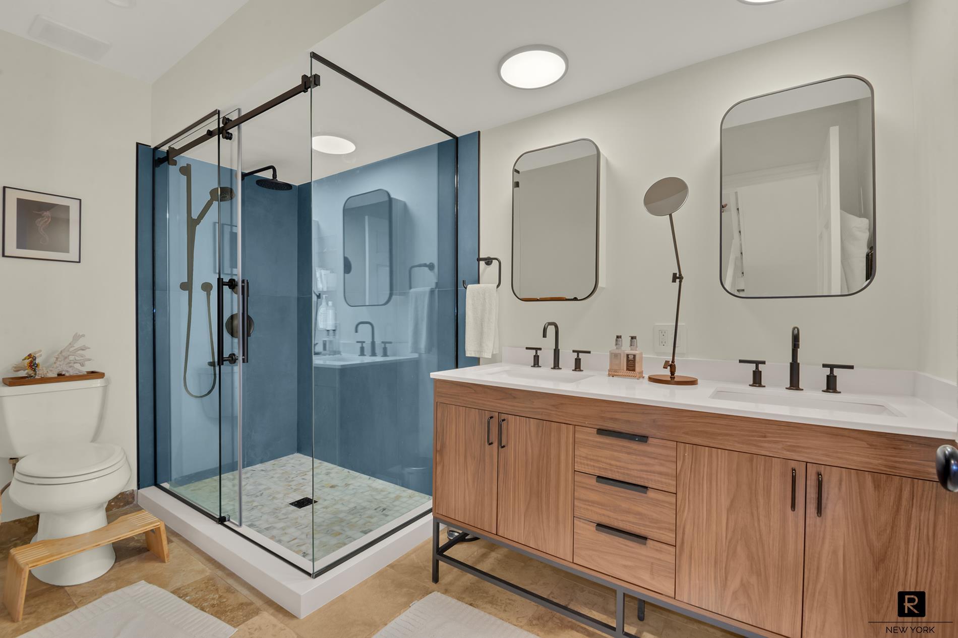 216 East 75th Street Upper East Side New York NY 10021