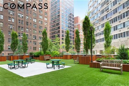 400 East 54th Street 24-E Sutton Place New York NY 10022