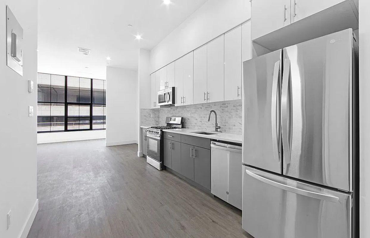 47-33 5th Street, Apt 4-F, Queens, NY 11101