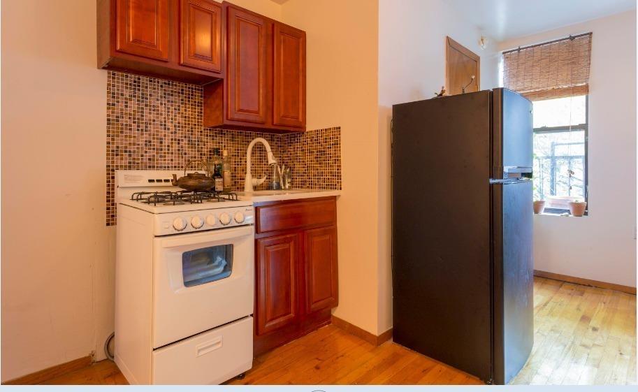 225 East 5th Street 3-D E. Greenwich Village New York NY 10003