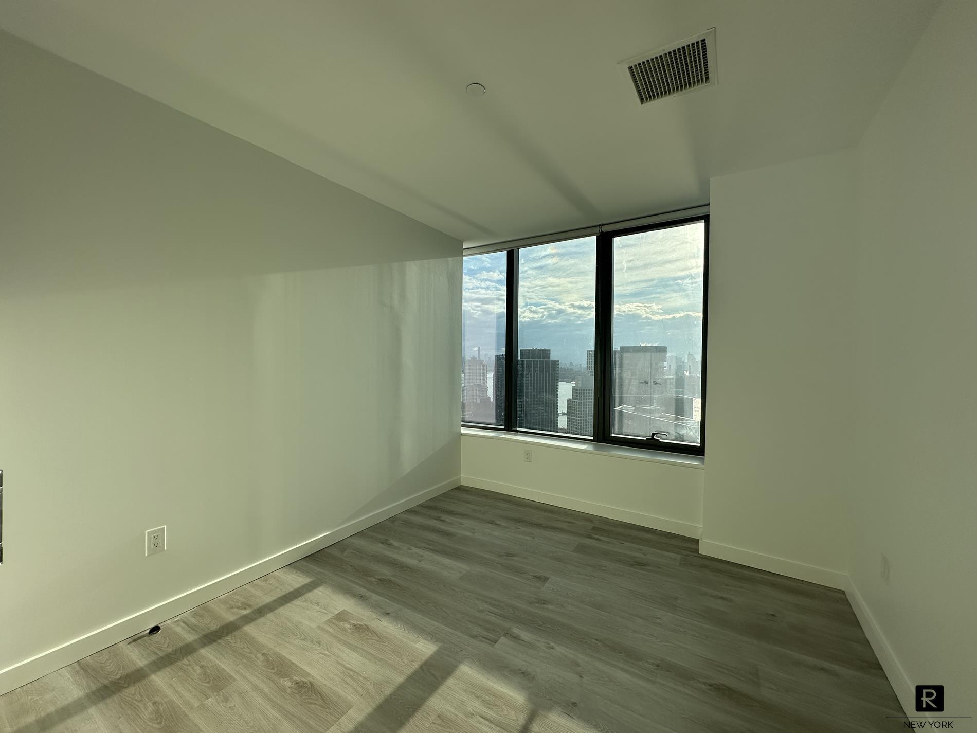 87 Commercial Street Greenpoint Brooklyn NY 11222