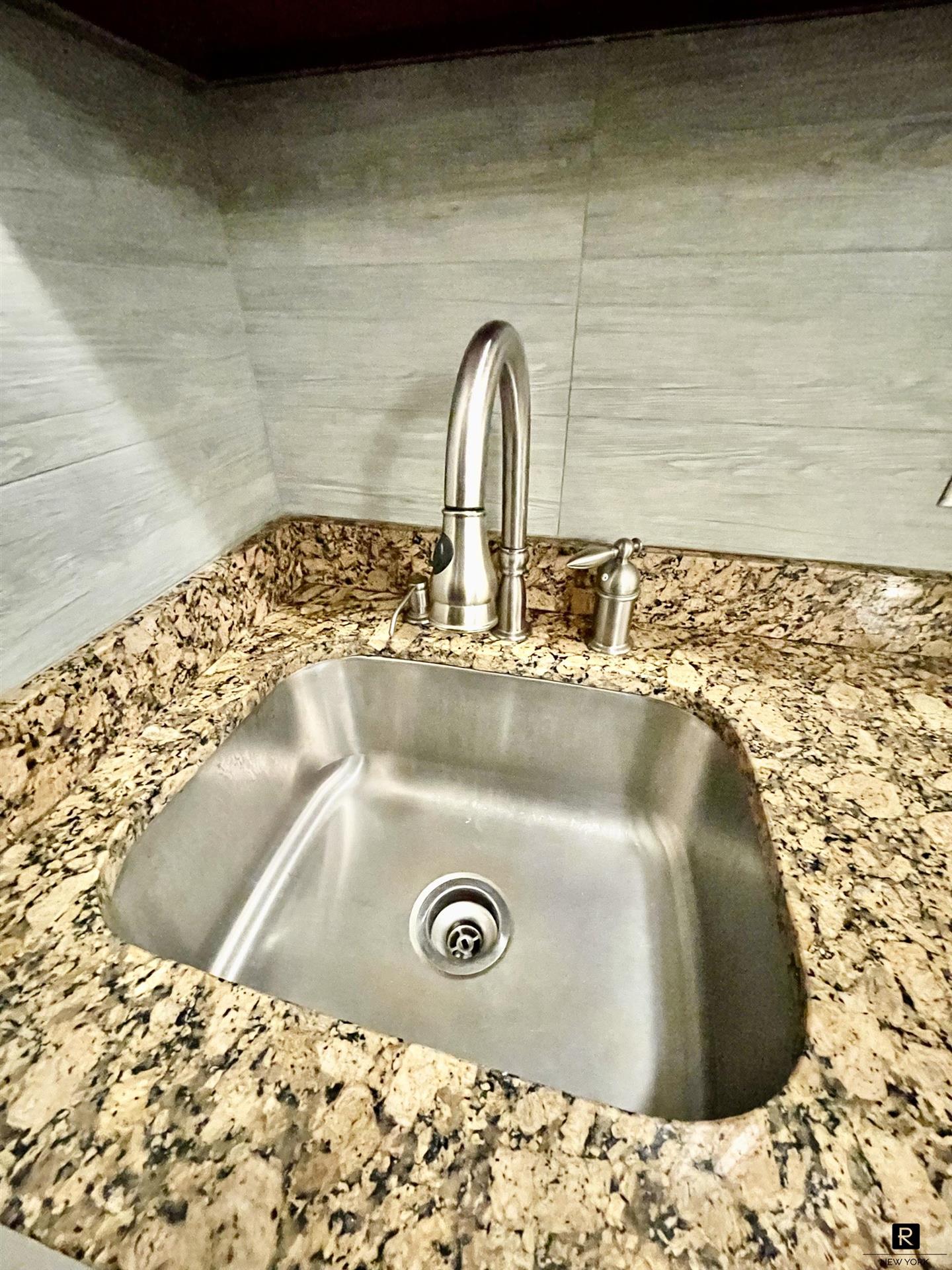 321 West 89th Street Upper West Side New York NY 10024