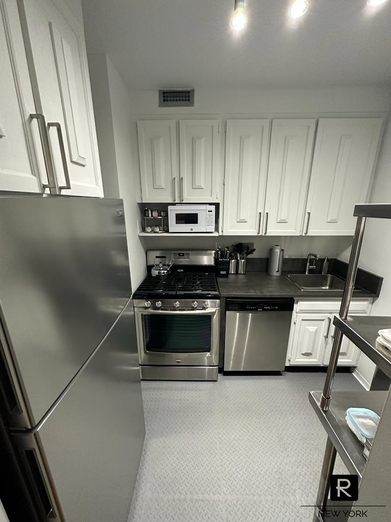 117 East 57th Street Midtown East New York NY 10022