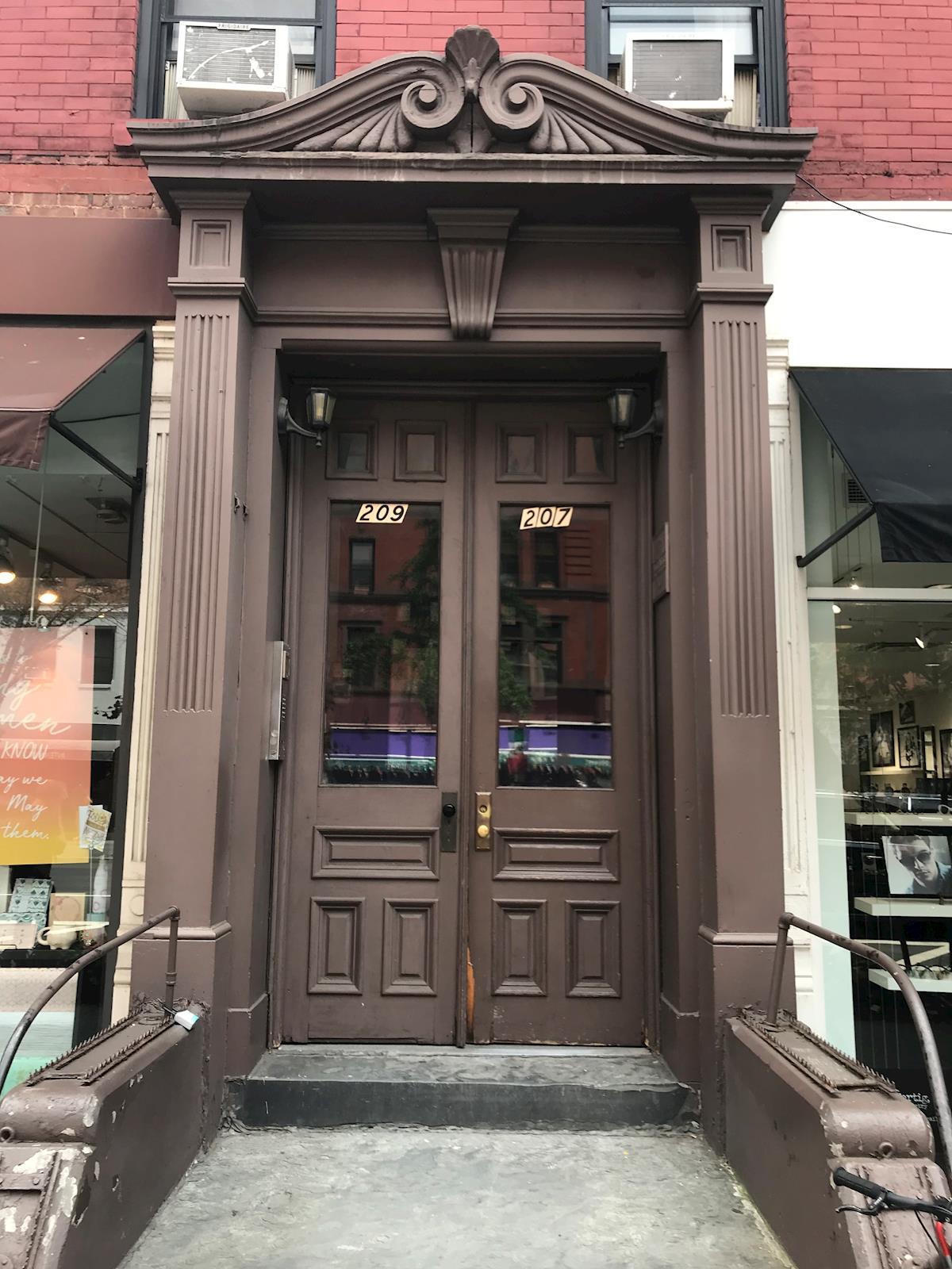 207 Columbus Avenue Lincoln Square New York NY 10023