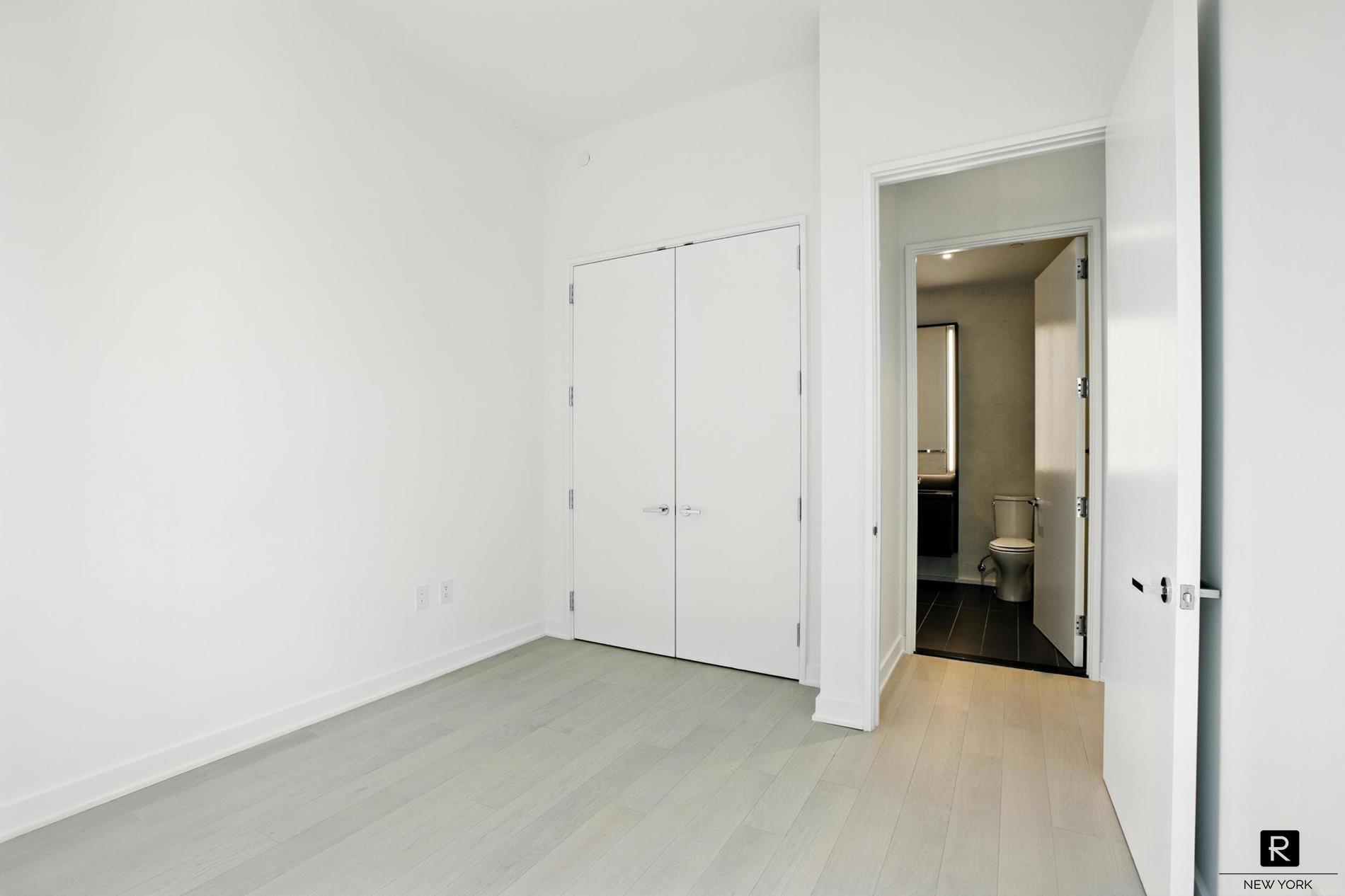 77 Charlton Street Soho New York NY 10014