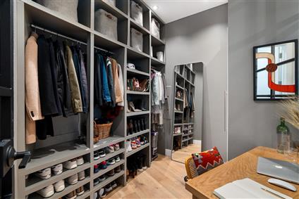 27-28 Thomson Avenue 304 Long Island City Queens NY 11101