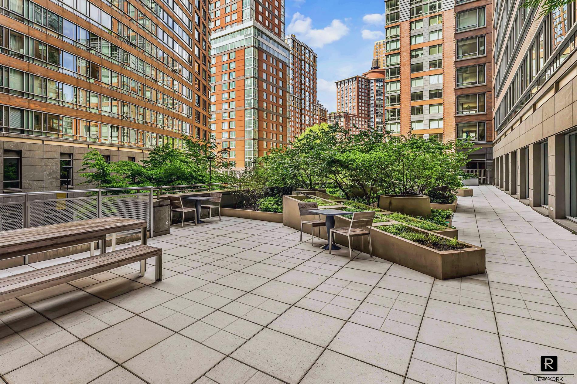 2 River Terrace Battery Park City New York NY 10282