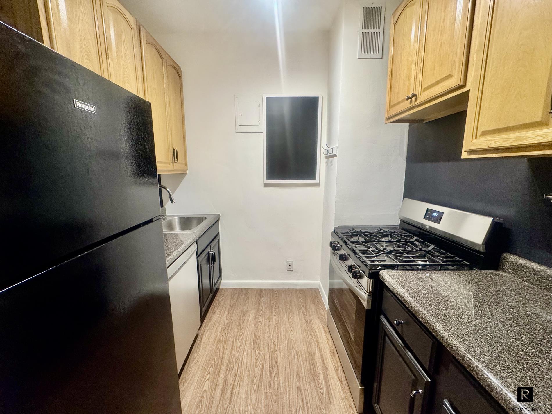 525 East 82nd Street Upper East Side New York NY 10028