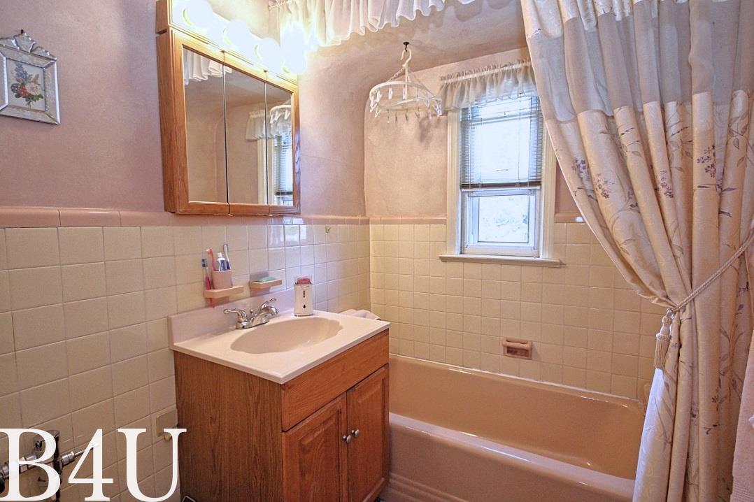 1890 Gerritsen Avenue Madison Brooklyn NY 11229