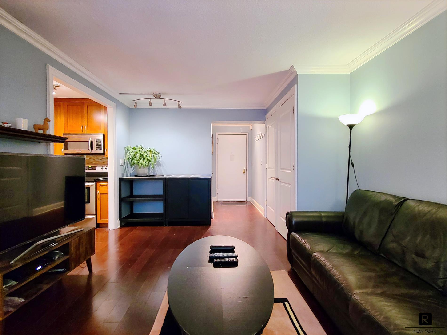137 East 36th Street Murray Hill New York NY 10016
