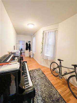 257 West 10th Street 2-E W. Greenwich Village New York NY 10011