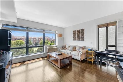 11-25 45th Avenue 3-A Long Island City Queens NY 11101