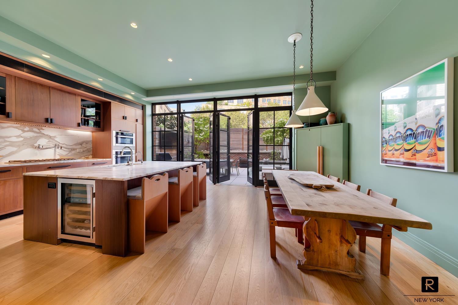 30 Sullivan Street Soho New York NY 10012