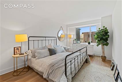 400 East 54th Street 22-D Sutton Place New York NY 10022