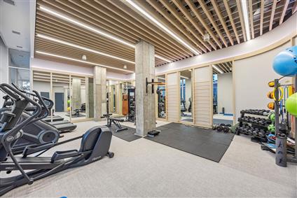 29-18 41st Avenue 14-B Long Island City Queens NY 11101