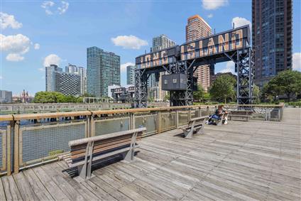 4-74 48th Avenue 7-E Hunters Point Queens NY 11109