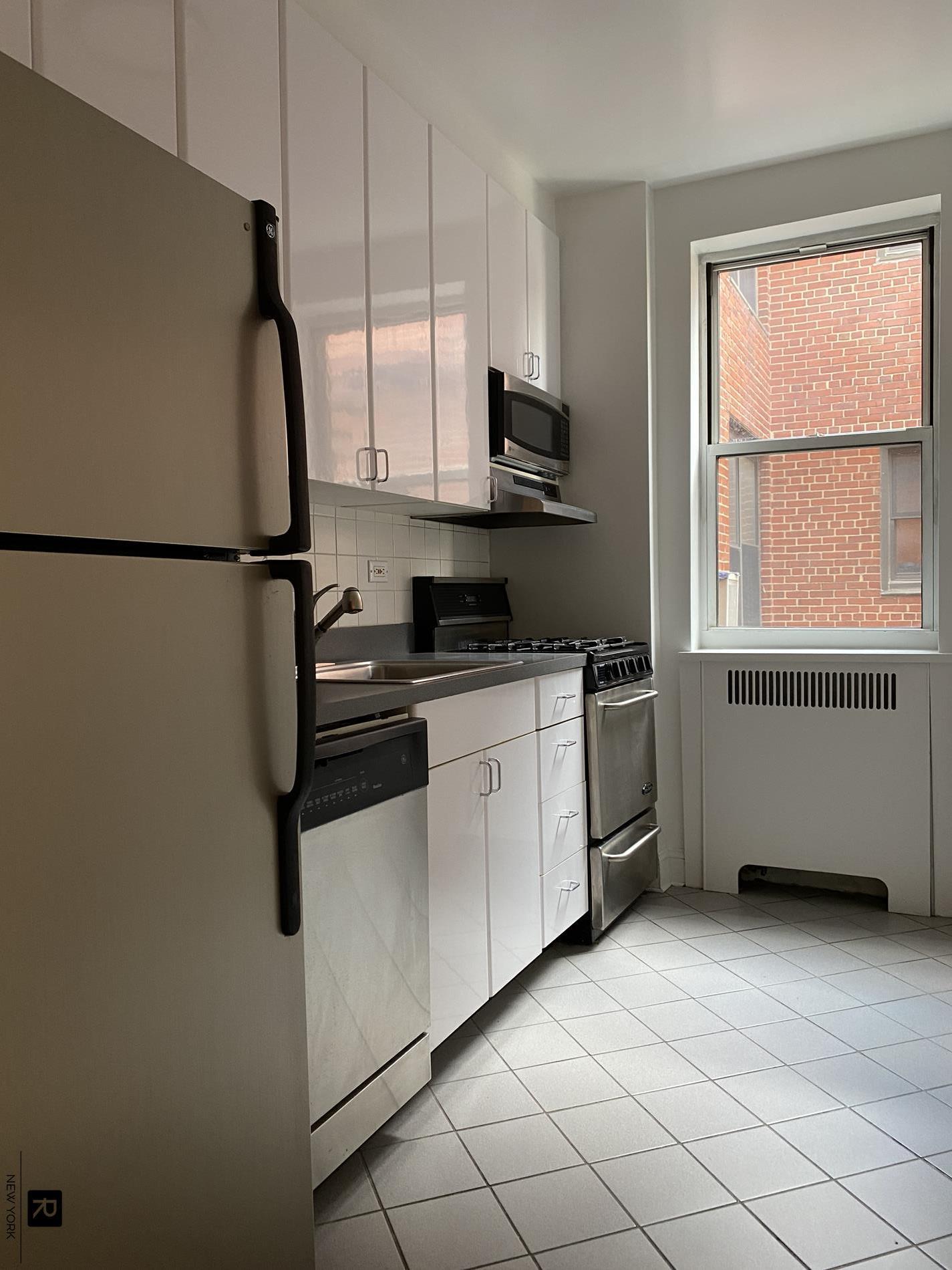360 West 55th Street Clinton New York NY 10019